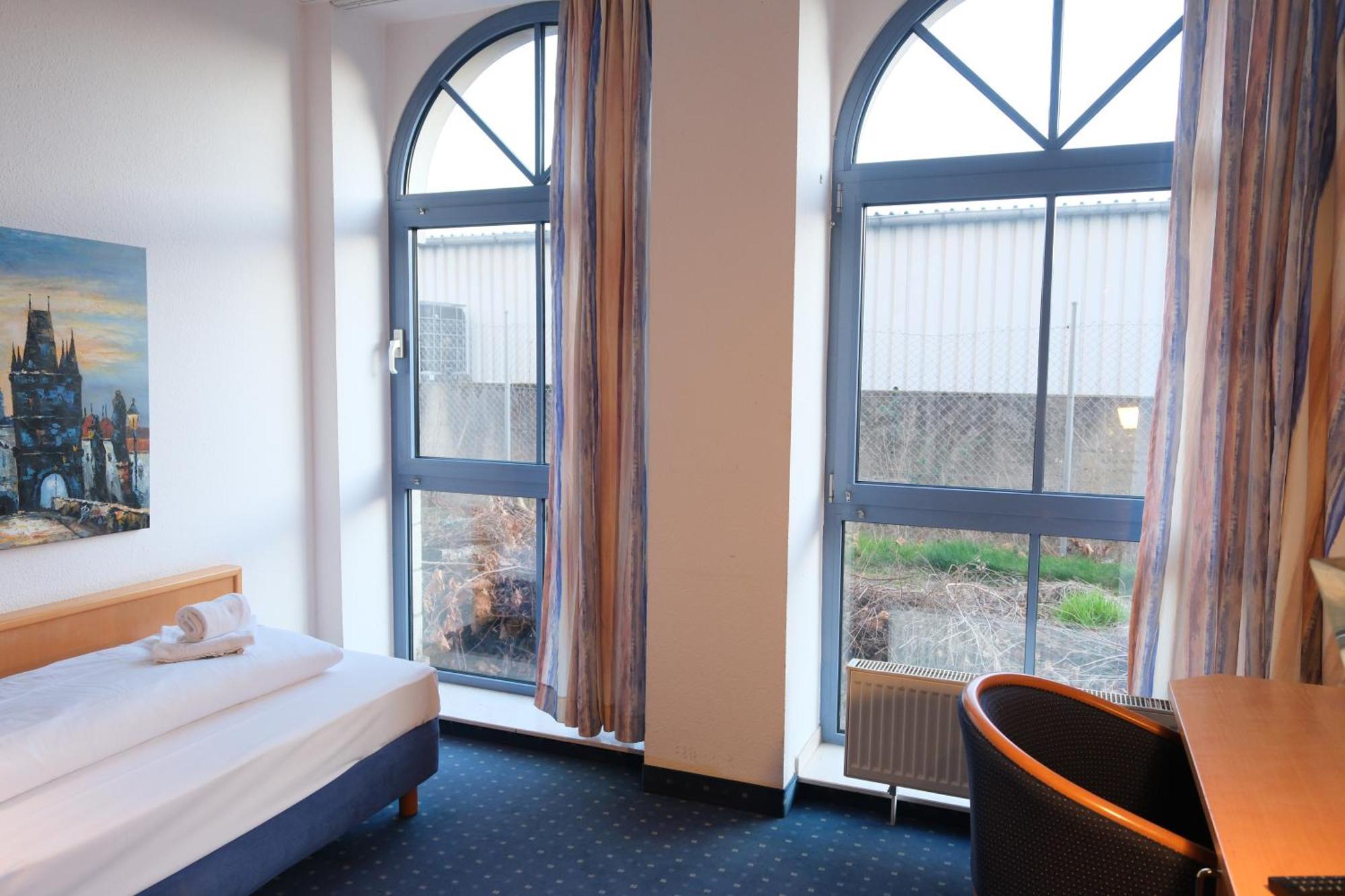 Stargaze Forum Hotel Duesseldorf-Hilden Zewnętrze zdjęcie