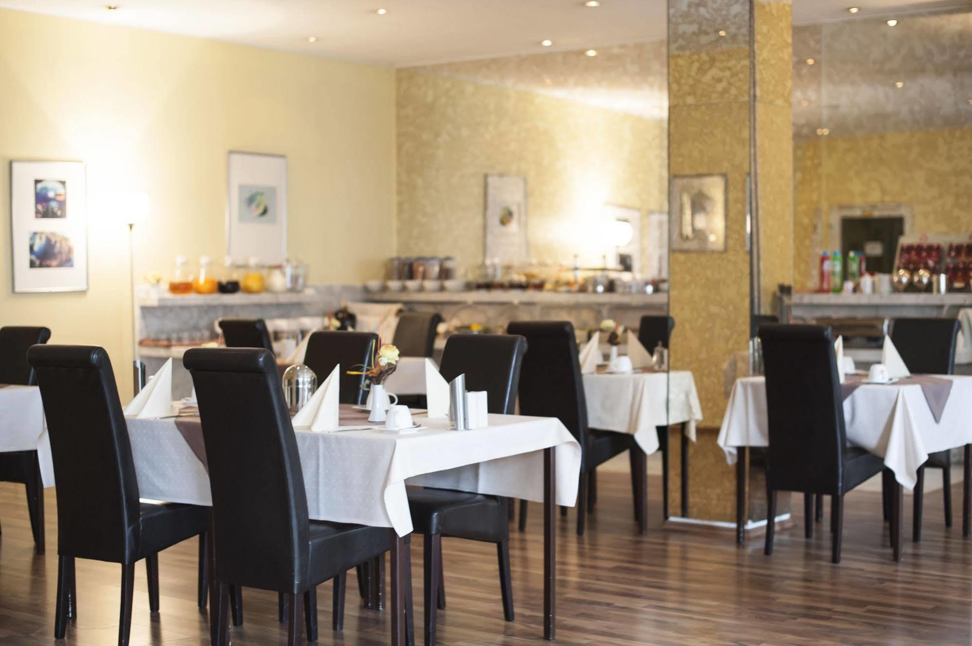 Stargaze Forum Hotel Duesseldorf-Hilden Zewnętrze zdjęcie