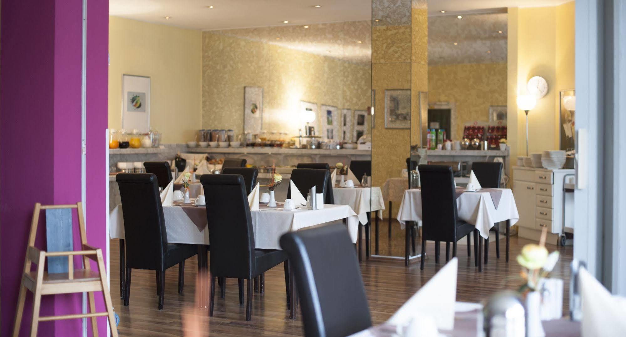 Stargaze Forum Hotel Duesseldorf-Hilden Zewnętrze zdjęcie